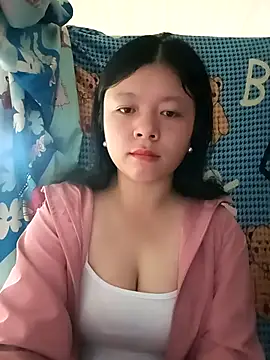 lisa-bae00 online show from May 2, 12:04 am