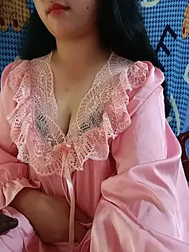 lisa-bae00 online show from June 6, 12:05 am