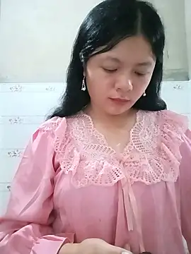 lisa-bae00 online show from June 15, 1:02 pm