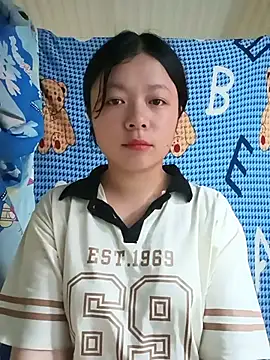 lisa-bae00 online show from July 29, 12:31 am