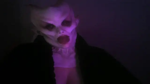 GothQueenCatrianna online show from November 16, 5:02 am