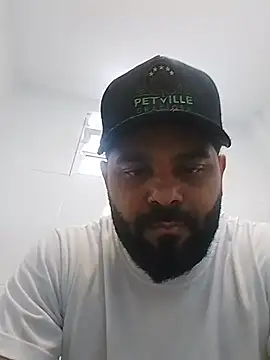 Snapshot of Sfdocom chatting on December 5, 7:21 pm Sfdocom online show from December 5, 7:21 pm