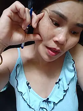 Snapshot of Bear_bear0 chatting on May 15, 1:45 am Bear bear0 online show from May 15, 1:45 am
