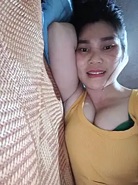 Snapshot of Bear_bear0 chatting on June 2, 11:12 am Bear bear0 online show from June 2, 11:12 am