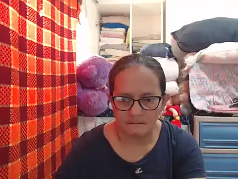 Kinkybela2025 online show from November 28, 11:18 pm