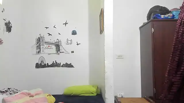 YAILIN 04 online show from December 18, 5:08 pm