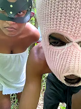 couplesexroom online show from December 4, 5:17 am