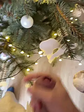 iCum uCum online show from December 16, 12:43 pm