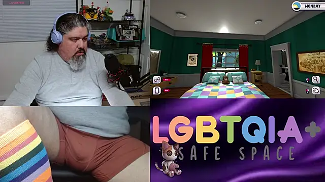 geekycastillo online show from March 15, 2:39 am