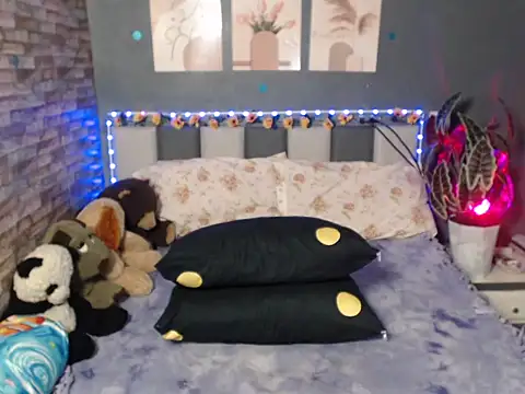 HotNathalie6900 online show from February 14, 4:04 pm