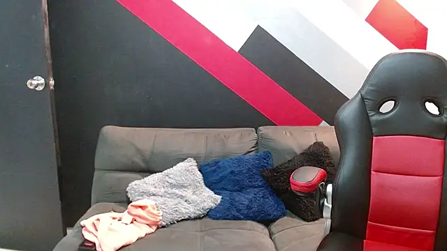 Snapshot of Zac_Golden chatting on November 15, 2:53 am Zac Golden online show from November 15, 2:53 am