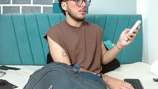 Zac Golden online show from December 20, 12:01 pm