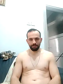 Snapshot of lazzzz09 chatting on October 20, 11:43 am lazzzz09 online show from October 20, 11:43 am