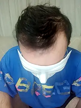 Snapshot of lazzzz09 chatting on October 29, 6:20 pm lazzzz09 online show from October 29, 6:20 pm