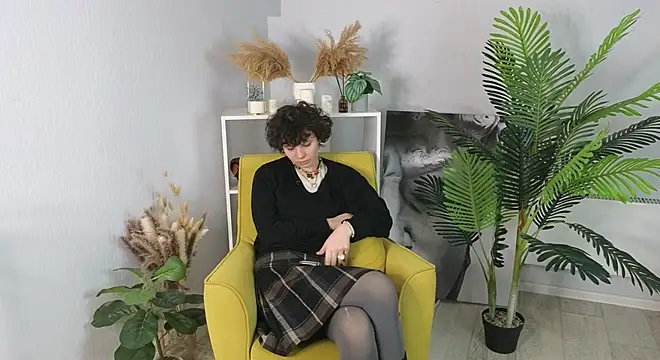 PhebeCharron online show from October 22, 8:03 am