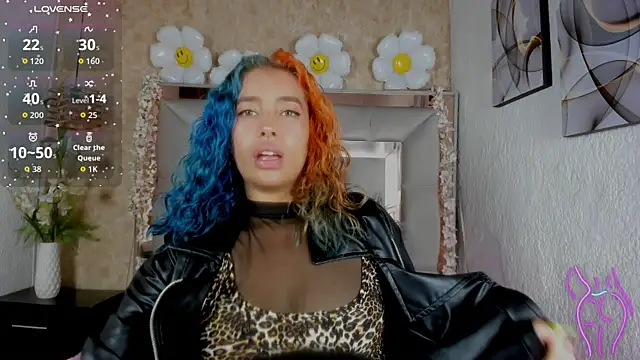 Snapshot of Cristall_ravven chatting on November 20, 3:01 pm Cristall ravven online show from November 20, 3:01 pm