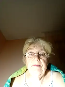 AmyLove353 online show from November 7, 4:23 am