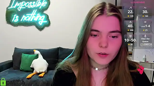 Snapshot of MiraaBloom chatting on November 9, 2:04 pm MiraaBloom online show from November 9, 2:04 pm