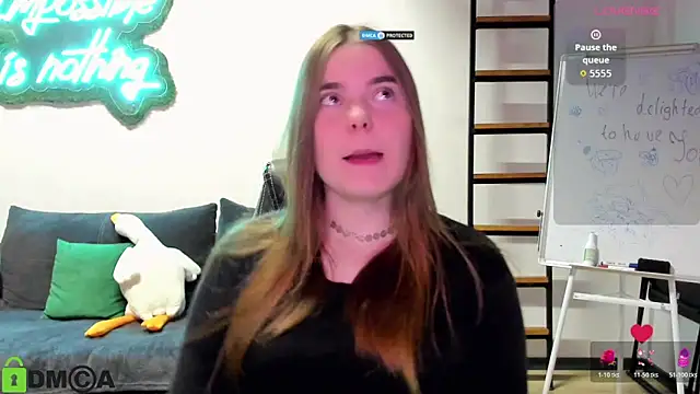 Snapshot of MiraaBloom chatting on November 26, 2:29 pm MiraaBloom online show from November 26, 2:29 pm