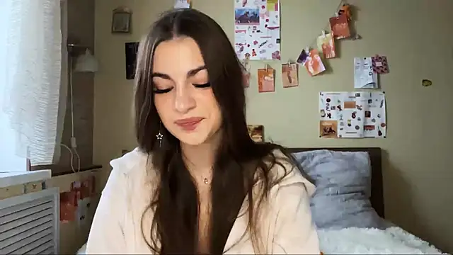 Snapshot of TheRealAnna chatting on October 25, 10:56 am TheRealAnna online show from October 25, 10:56 am