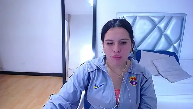 Snapshot of sexycum_dumpster chatting on November 27, 11:23 am sexycum dumpster online show from November 27, 11:23 am