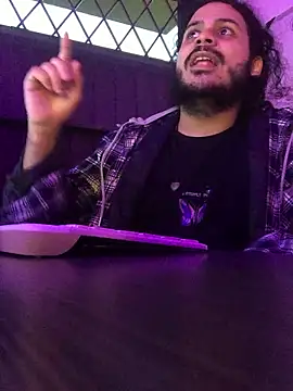 DemienMdivani online show from December 3, 11:03 pm