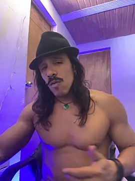 caiiobahia online show from November 2, 3:53 am