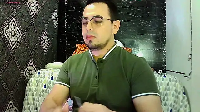 Snapshot of Ethan_quill chatting on November 30, 11:09 pm Ethan quill online show from November 30, 11:09 pm