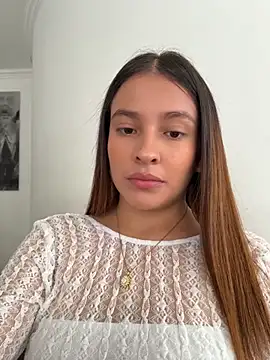 Snapshot of Talia_Bonet chatting on June 20, 2:31 pm Talia Bonet online show from June 20, 2:31 pm