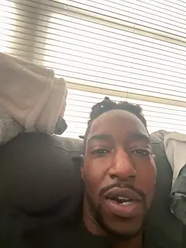 Snapshot of brandon3rdleg21 chatting on October 20, 7:03 pm brandon3rdleg21 online show from October 20, 7:03 pm