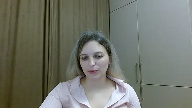 Snapshot of ElisSky301 chatting on November 29, 9:29 pm ElisSky301 online show from November 29, 9:29 pm