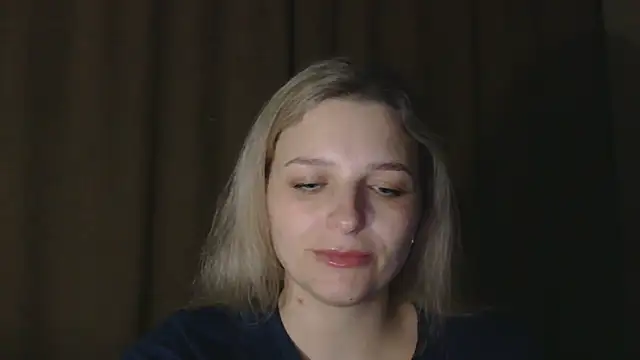 ElisSky301 online show from February 8, 9:18 pm