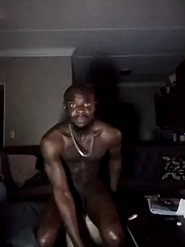 Snapshot of blackdicklusky101 chatting on November 4, 6:40 pm blackdicklusky101 online show from November 4, 6:40 pm