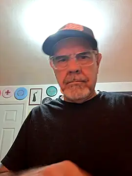 Snapshot of pena633 chatting on December 1, 1:32 am pena633 online show from December 1, 1:32 am