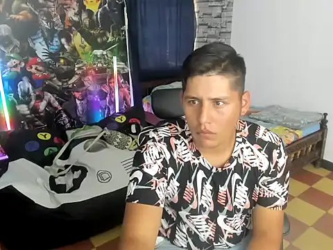 maiker lozano  online show from October 21, 6:52 pm