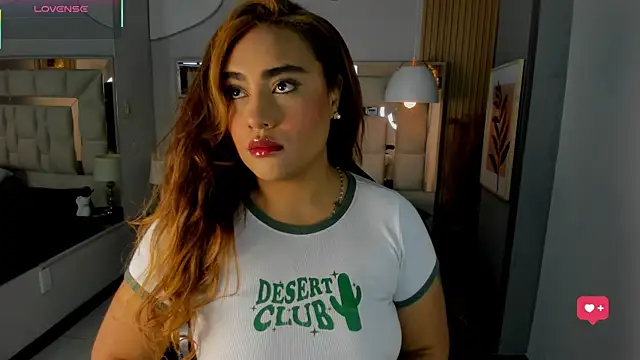 Snapshot of AnguelJones chatting on November 12, 4:13 am AnguelJones online show from November 12, 4:13 am