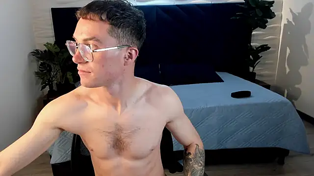 Lil James online show from January 16, 8:02 pm