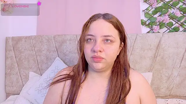 Snapshot of Karina_Wong chatting on November 12, 7:46 pm Karina Wong online show from November 12, 7:46 pm