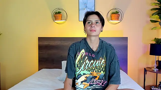 Snapshot of MartinnaGrecco chatting on November 13, 8:41 pm MartinnaGrecco online show from November 13, 8:41 pm