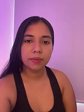 Snapshot of aly_nicols chatting on October 29, 10:00 pm aly nicols online show from October 29, 10:00 pm