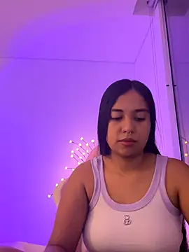 Snapshot of aly_nicols chatting on November 21, 5:17 am aly nicols online show from November 21, 5:17 am