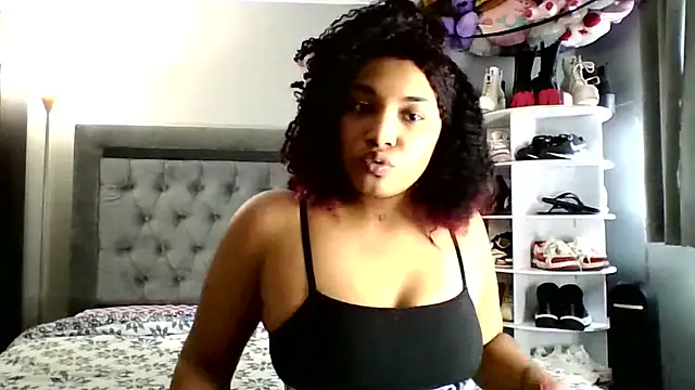 Nahomy Sara online show from March 16, 6:01 pm