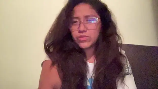 Snapshot of Kmiii21 chatting on November 29, 5:54 am Kmiii21 online show from November 29, 5:54 am