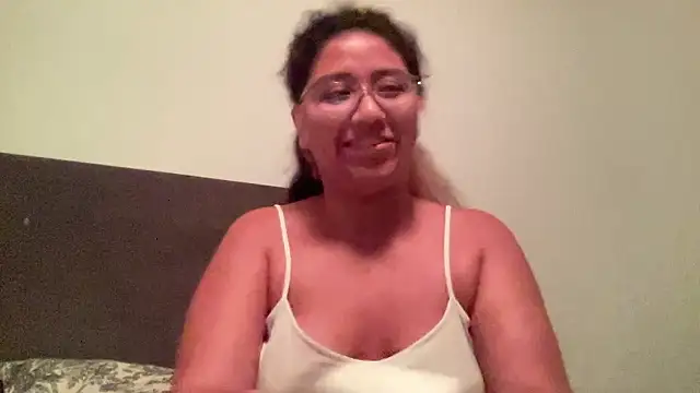 Snapshot of Kmiii21 chatting on January 14, 5:24 am Kmiii21 online show from January 14, 5:24 am