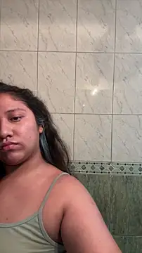 Snapshot of Kmiii21 chatting on March 30, 2:01 am Kmiii21 online show from March 30, 2:01 am