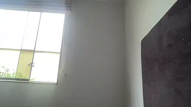 Snapshot of Kmiii21 chatting on March 31, 4:29 pm Kmiii21 online show from March 31, 4:29 pm