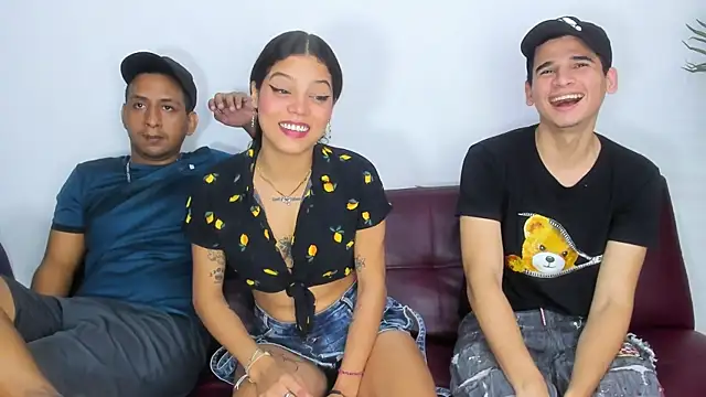 Snapshot of Ruin_Destruction chatting on November 11, 1:49 am Ruin Destruction online show from November 11, 1:49 am