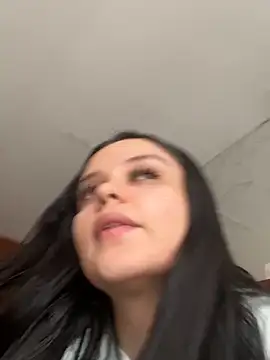 Selena Roa online show from May 11, 9:01 pm