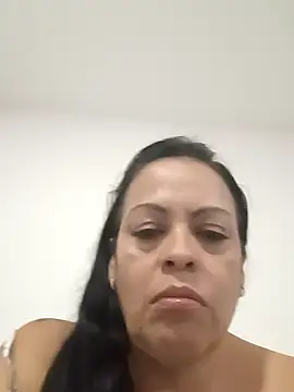 Snapshot of viviana-sexi chatting on January 9, 12:46 am viviana-sexi online show from January 9, 12:46 am