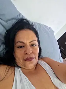 Snapshot of viviana-sexi chatting on February 12, 11:00 pm viviana-sexi online show from February 12, 11:00 pm